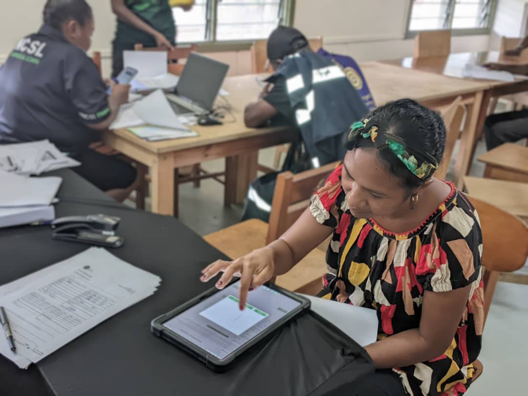 Bringing services closer to our members at PNG Forect Products in Bulolo. We welcomed 48 new members, issued 15 Poro cards, apart from processing multiple loan and Mobile USSD applications. 