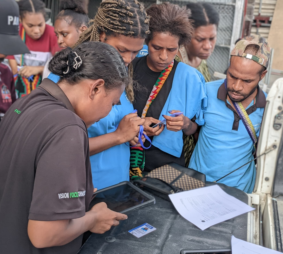 Over the weekend, the team engaged members at Leon’s Hardware with an afternoon outreach session. New members were onboarded on-site, digital services were registered, and ID related queries were addressed, with follow ups scheduled to assist members further during the week.